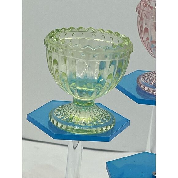 Vintage Style Set of 3 Pastel Colored Glass Egg Cup Holder Pink, Blue & Green  T - Picture 8 of 8